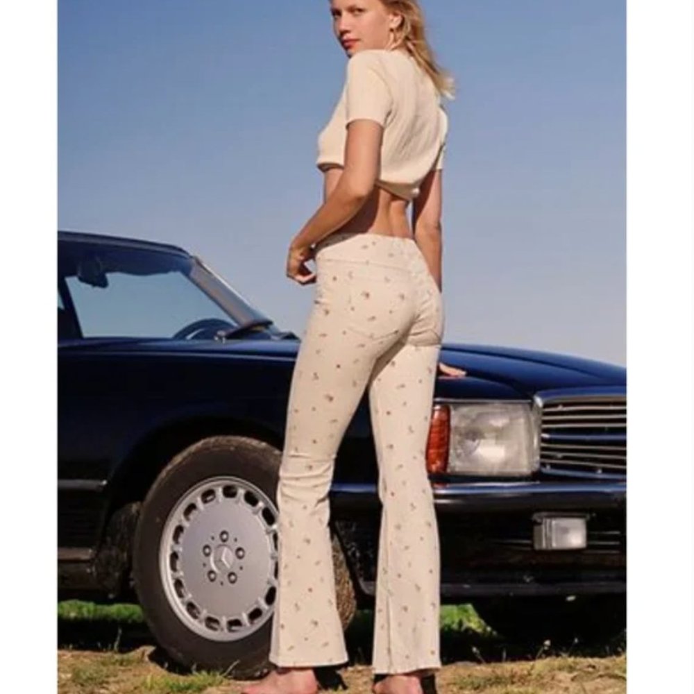 FREE PEOPLE Printed Penny Pull On Flare Floral White Jeans Size 27